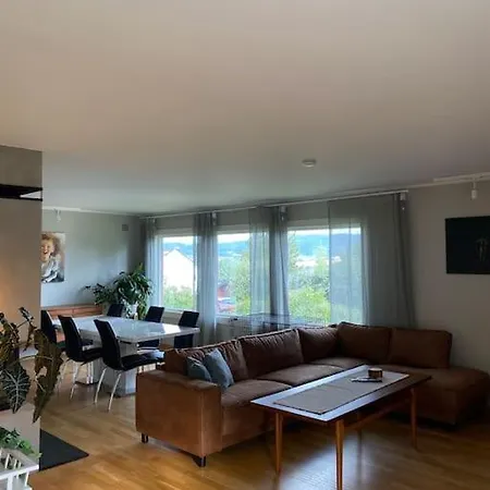 Large House With Gym *